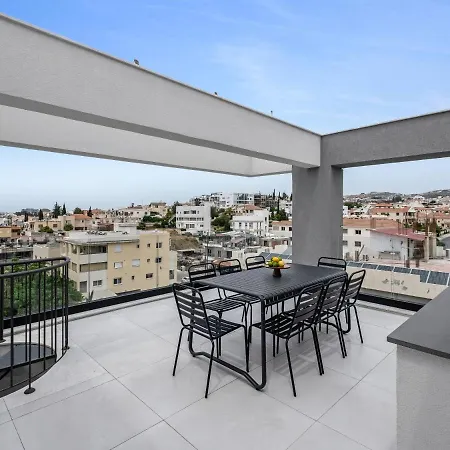 Sanders Elgio Apartmán *