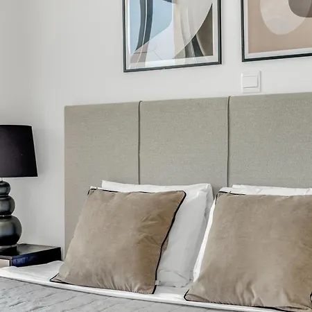 Sanders Elgio * Limassol